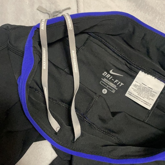 Nike Dri-Fit Running 1/2 length - Picture 5 of 5